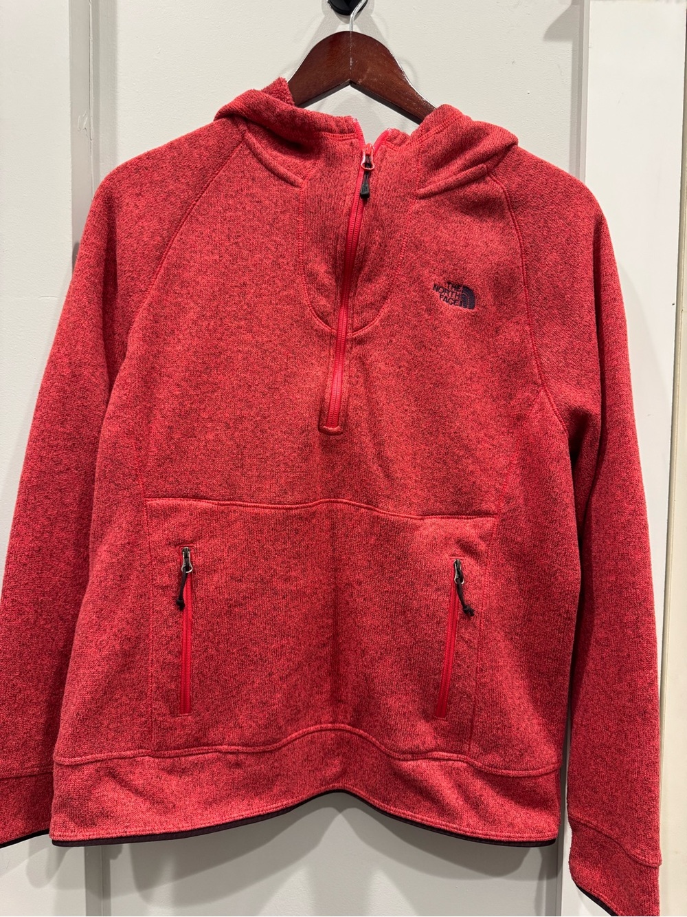 The North Face Women’s L Hooded 1/4 Zip Fleece Pullover